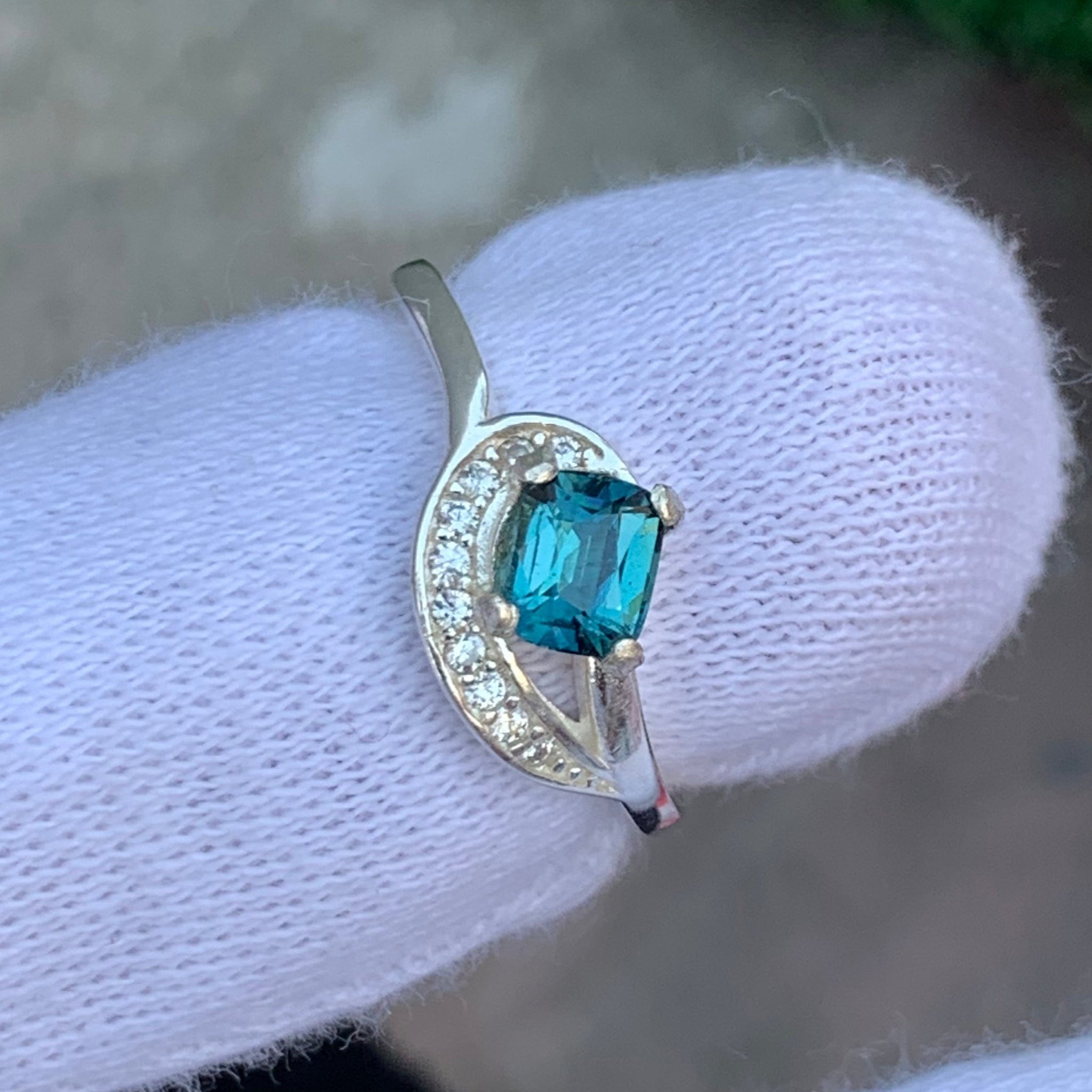 Neon Blue Tourmaline ring