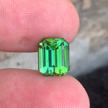 Fresh Green Tourmaline ring
Fresh Green Tourmaline pendant
