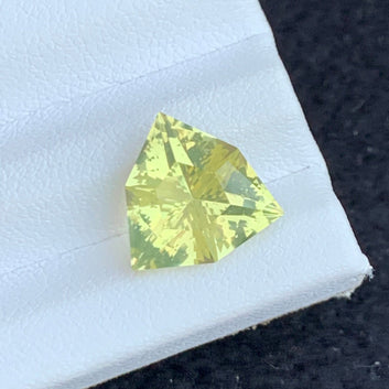 5.60 Carats Lemon Quartz from Brazil, Loose Lemon Quartz Triangular Shape