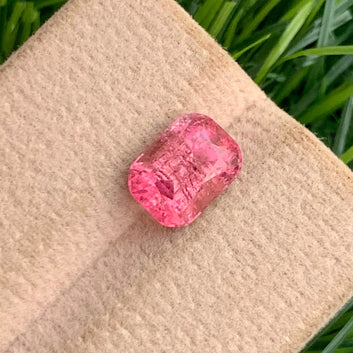 Pink Tourmaline ring
Pink Tourmaline pendant