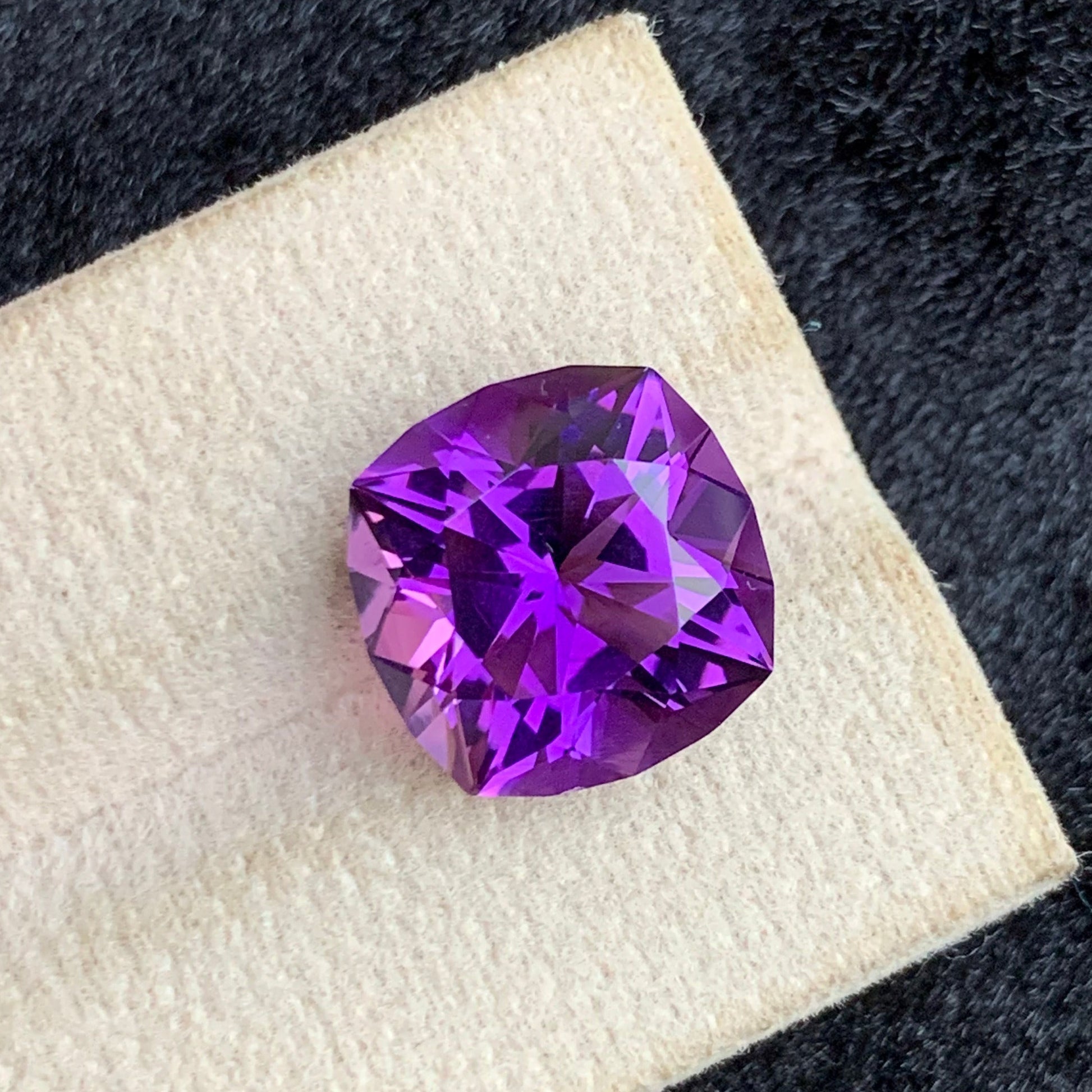 Pink Purple Amethyst ring
Pink Purple Amethyst pendant