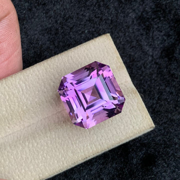 23.10 Carats Glamorous Pink Purple Amethyst from Brazil - Asscher Cut