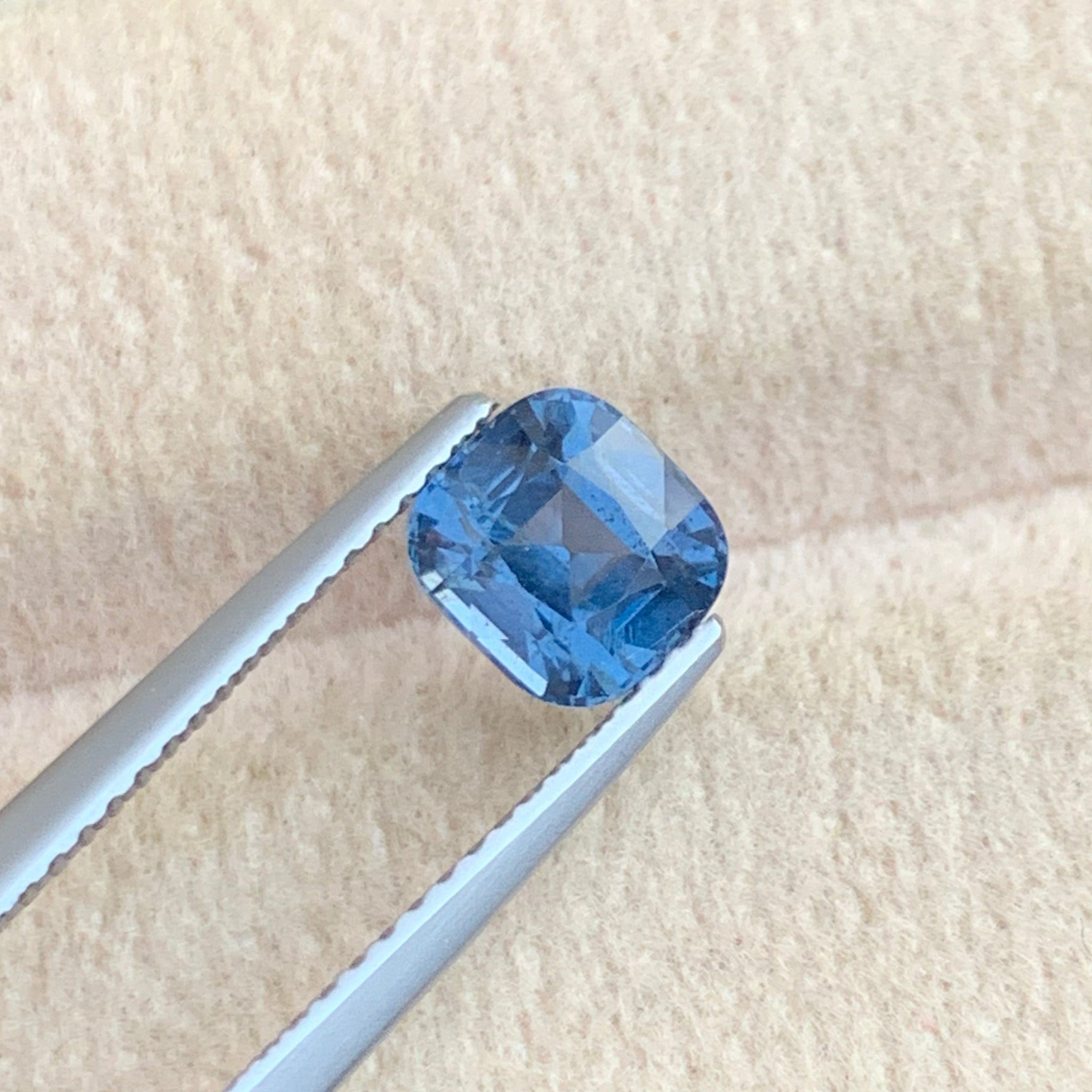 Grayish Blue Spinel
Grayish Blue Spinel jwelry