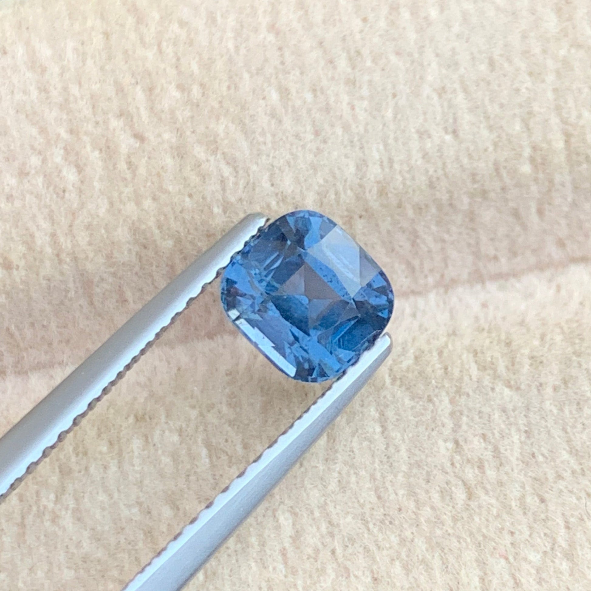 Grayish Blue Spinel
Grayish Blue Spinel jwelry