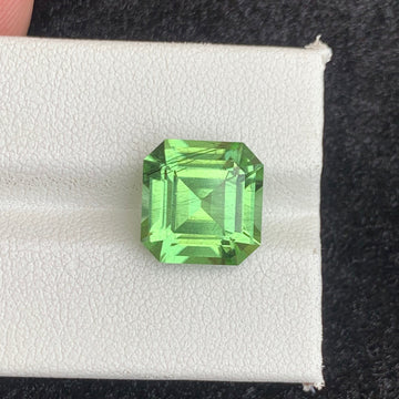 Rutile Green Peridot gemstone
Rutile Green Peridot jewelry