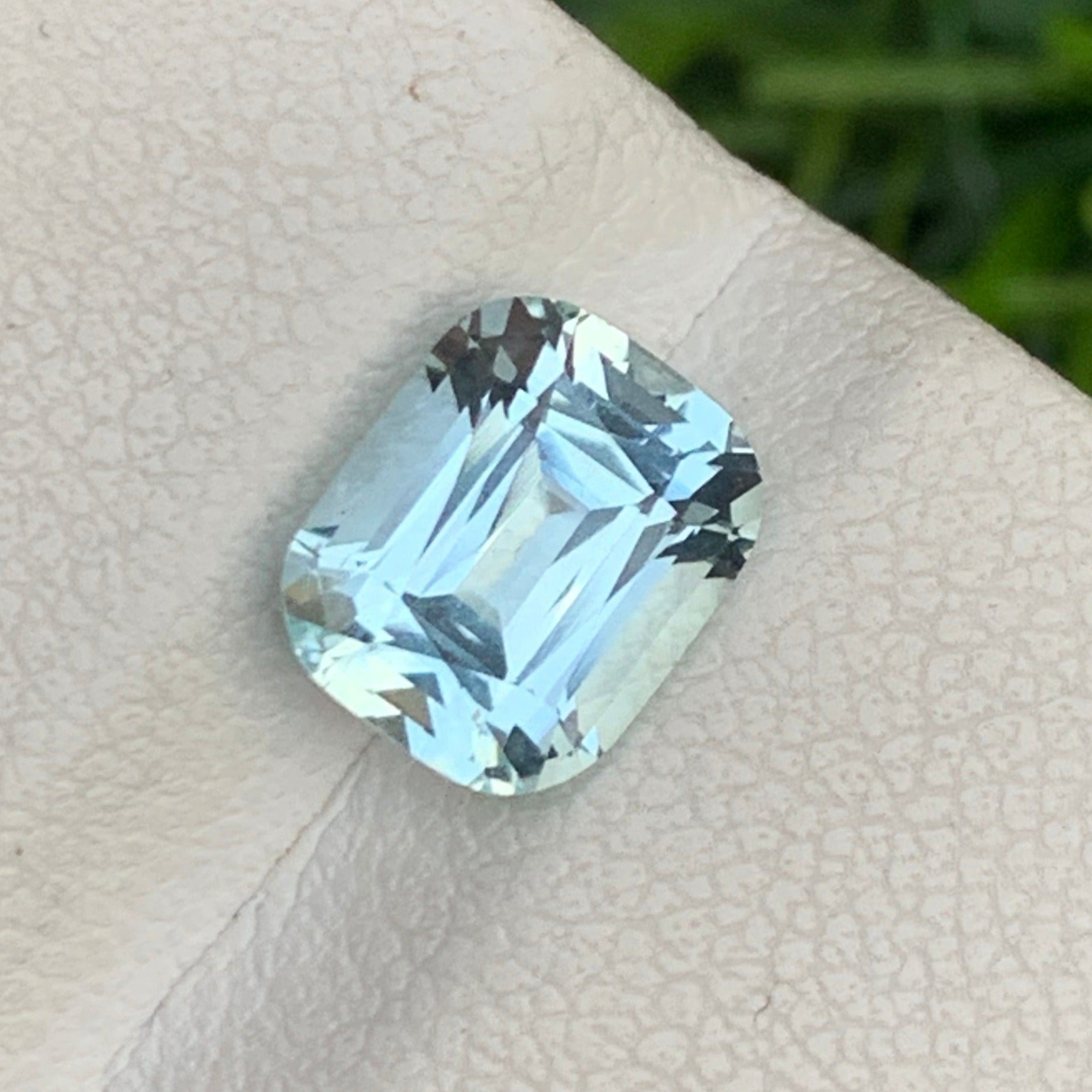 aquamarine gemstone