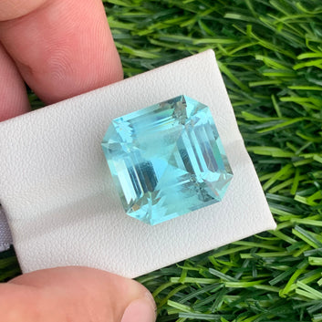 Aquamarine ring
Aquamarine pendant