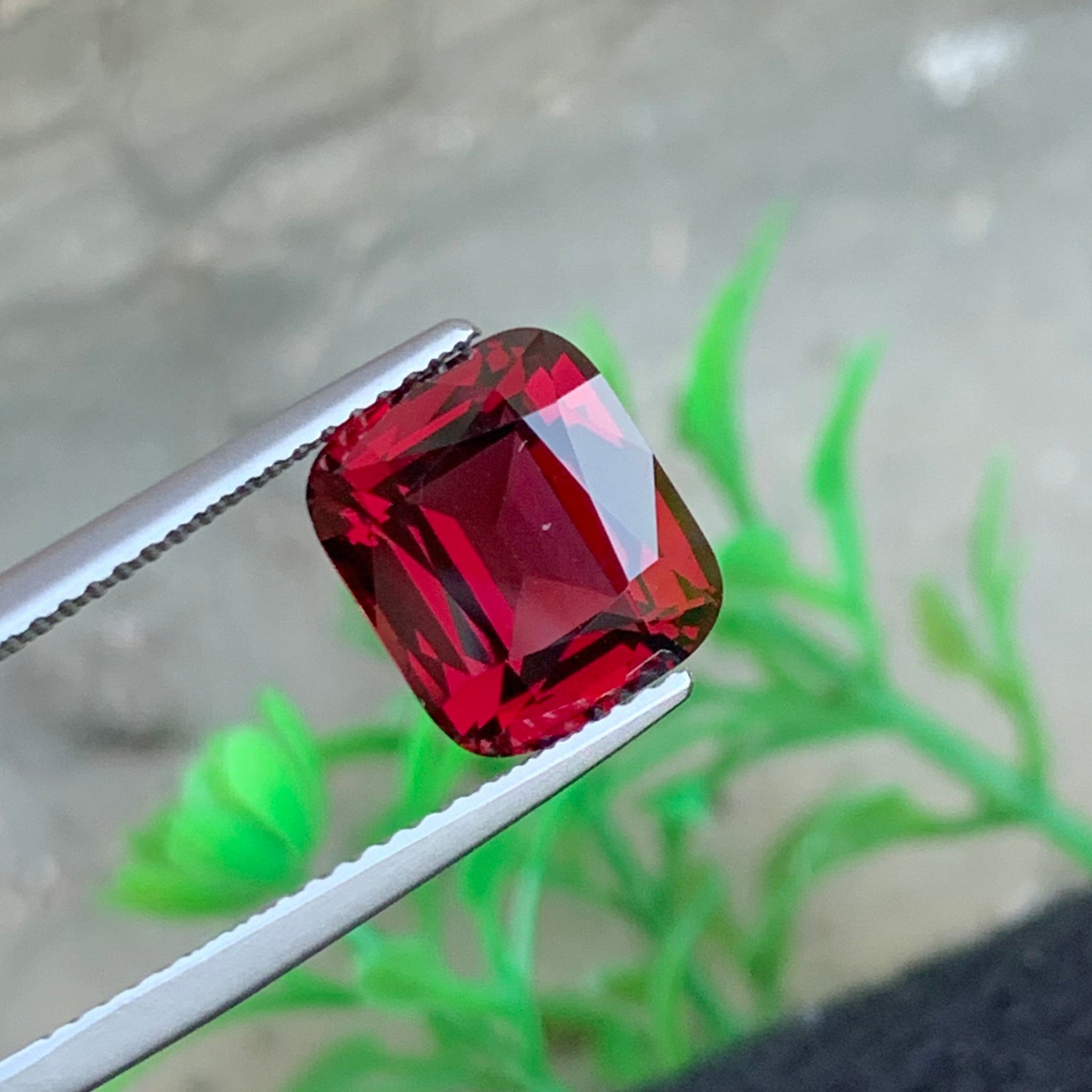 4.75 Carats Loose Rhodolite Garnet with Cushion Cut, Reddish Garnet Gemstone