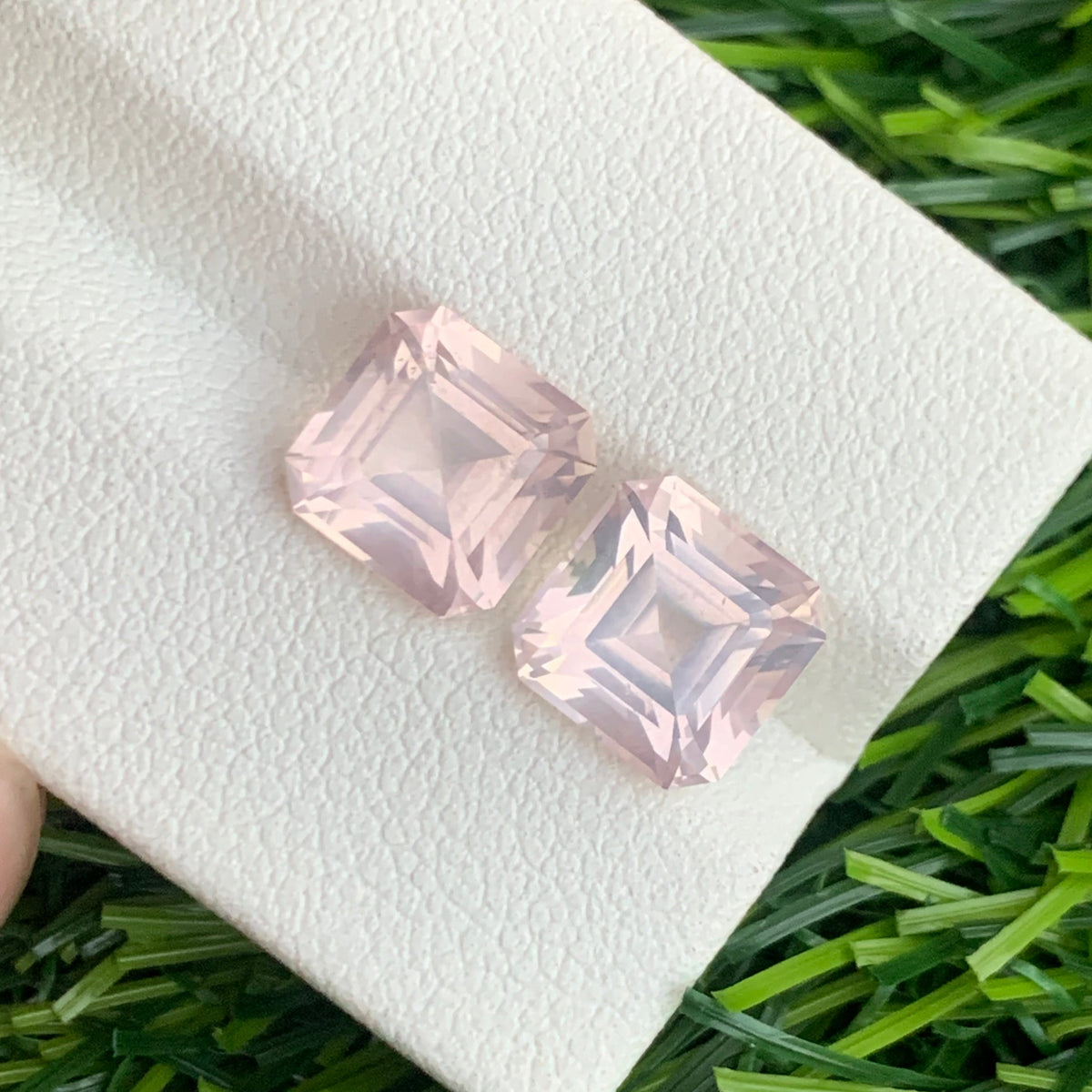 Rose Quartz earrings
Rose Quartz gift
