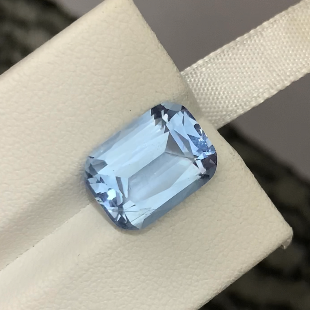 Blue Aquamarine ring
Blue Aquamarine pendant