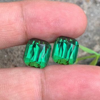 Vivid Green Tourmaline Gemstone
 Vivid Green Tourmaline Jewelry