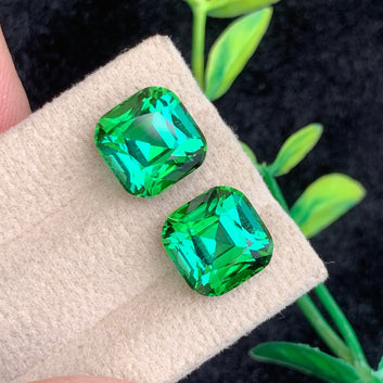 Bluish Green Tourmaline pair
Bluish Green Tourmaline earrings