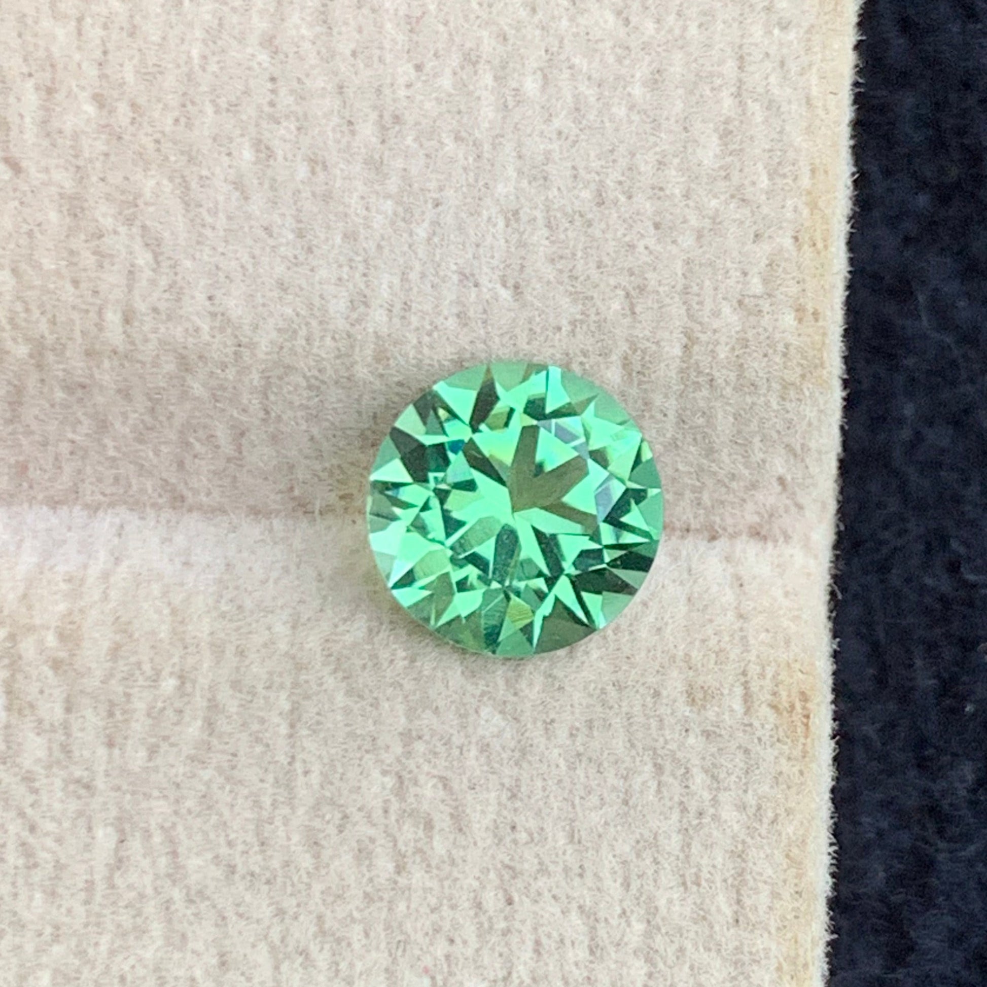 Apple Green Tourmaline 
Apple Green Tourmaline jewelry