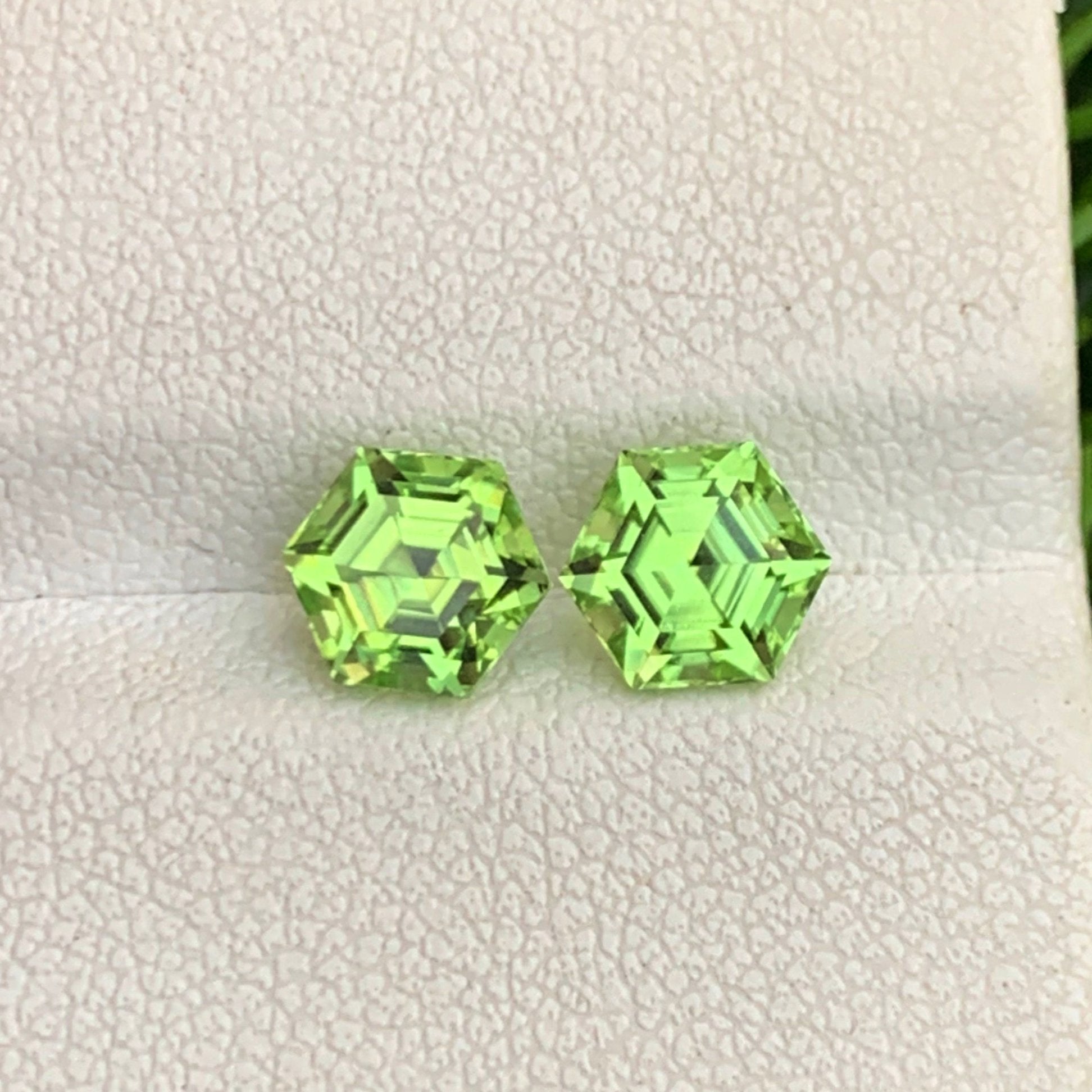 Loose Green peridot Pair