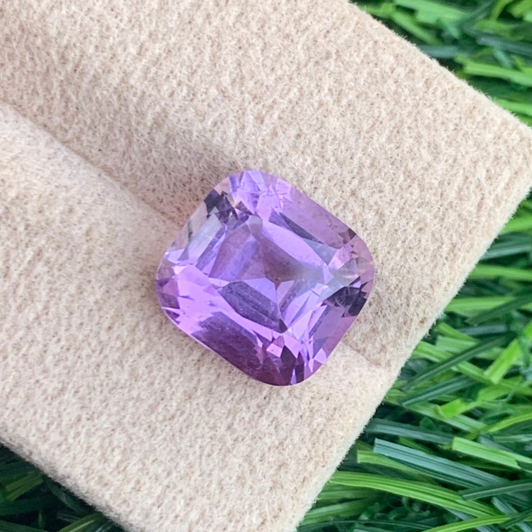 Pink Purple Amethyst Gemstone
Pink Purple Amethyst Jewelry