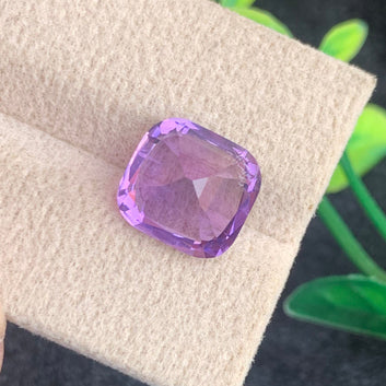 5.00 Carats Fantastic Pink Purple Amethyst Gemstone with Cushion Shape from Brazil