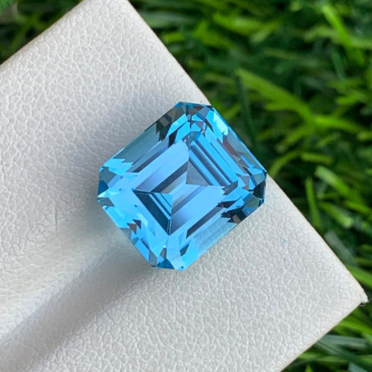 Loose Swiss Blue Topaz Gemstone, Emerald Cut 10.60 Carats