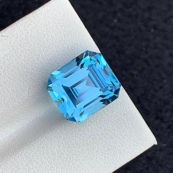 Loose Swiss Blue Topaz Gemstone, Emerald Cut 10.60 Carats