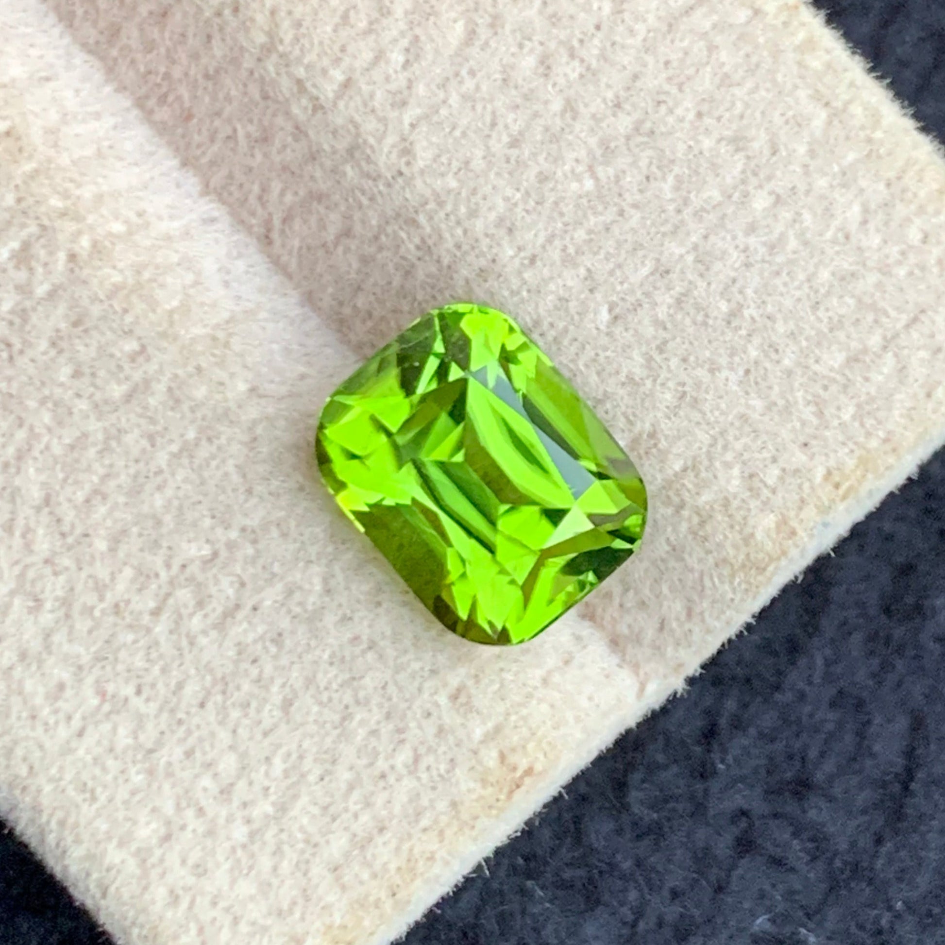 Natural Green Peridot 
Natural Green Peridot jewelry
Natural Green Peridot ring
Natural Green Peridot pendant
Natural Green Peridot gift