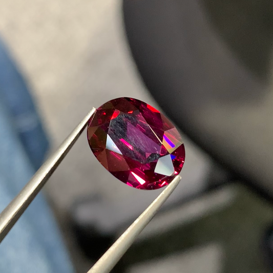 Pinkish Red Garnet gemstone
Pinkish Red Garnet jewelry