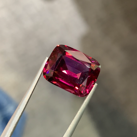 Pinkish Red Garnet Gemstone
Pinkish Red Garnet Jewelry