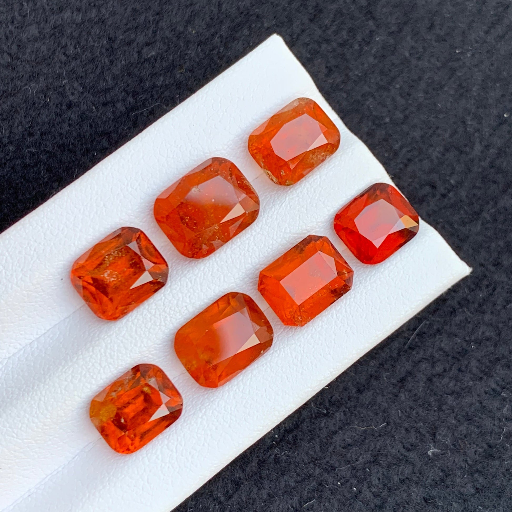 Hessonite Garnet Lots