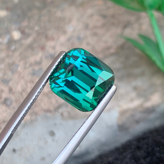  vivid Bluish Green Tourmaline stone
 vivid Bluish Green Tourmaline jewelry