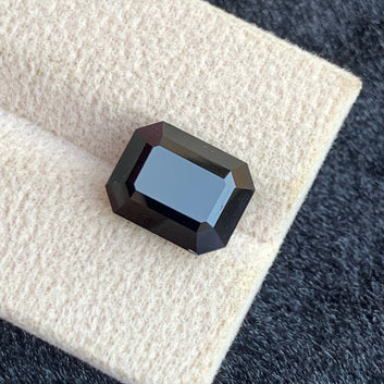 Black Tourmaline pendant
Black Tourmaline gift