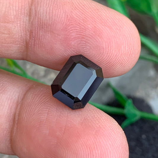 Black Tourmaline gemstone
Black Tourmaline jewelry
Black Tourmaline ring