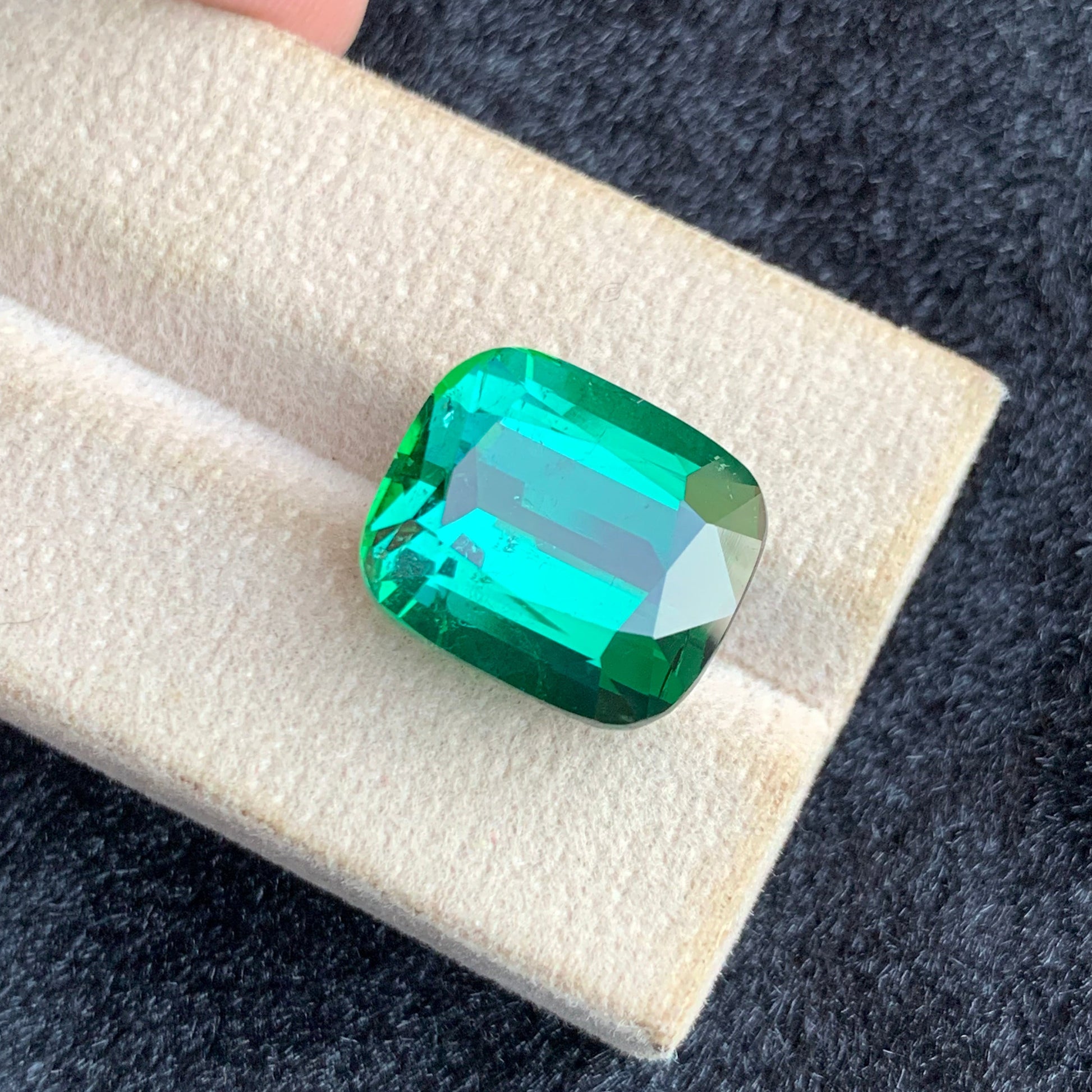 Bluish Green Tourmaline
Bluish Green Tourmaline jewelry