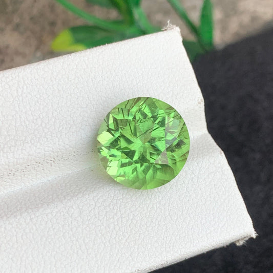  Rutile Green Peridot Gemstone
 Rutile Green Peridot jewelry