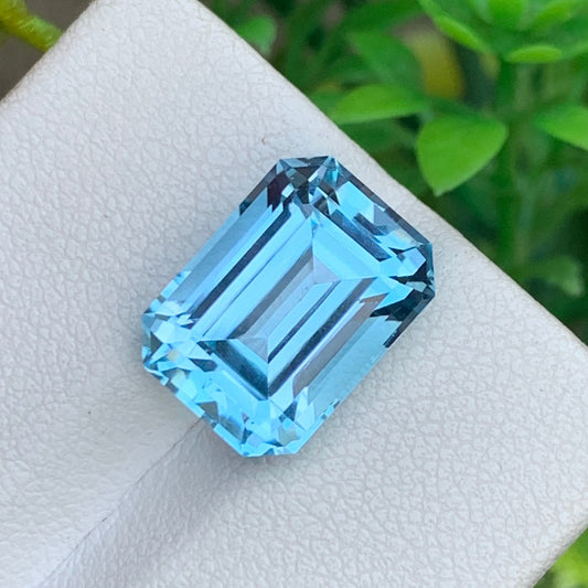 Swiss Blue Topaz from Africa, Emerald Cut 8.40 Cts