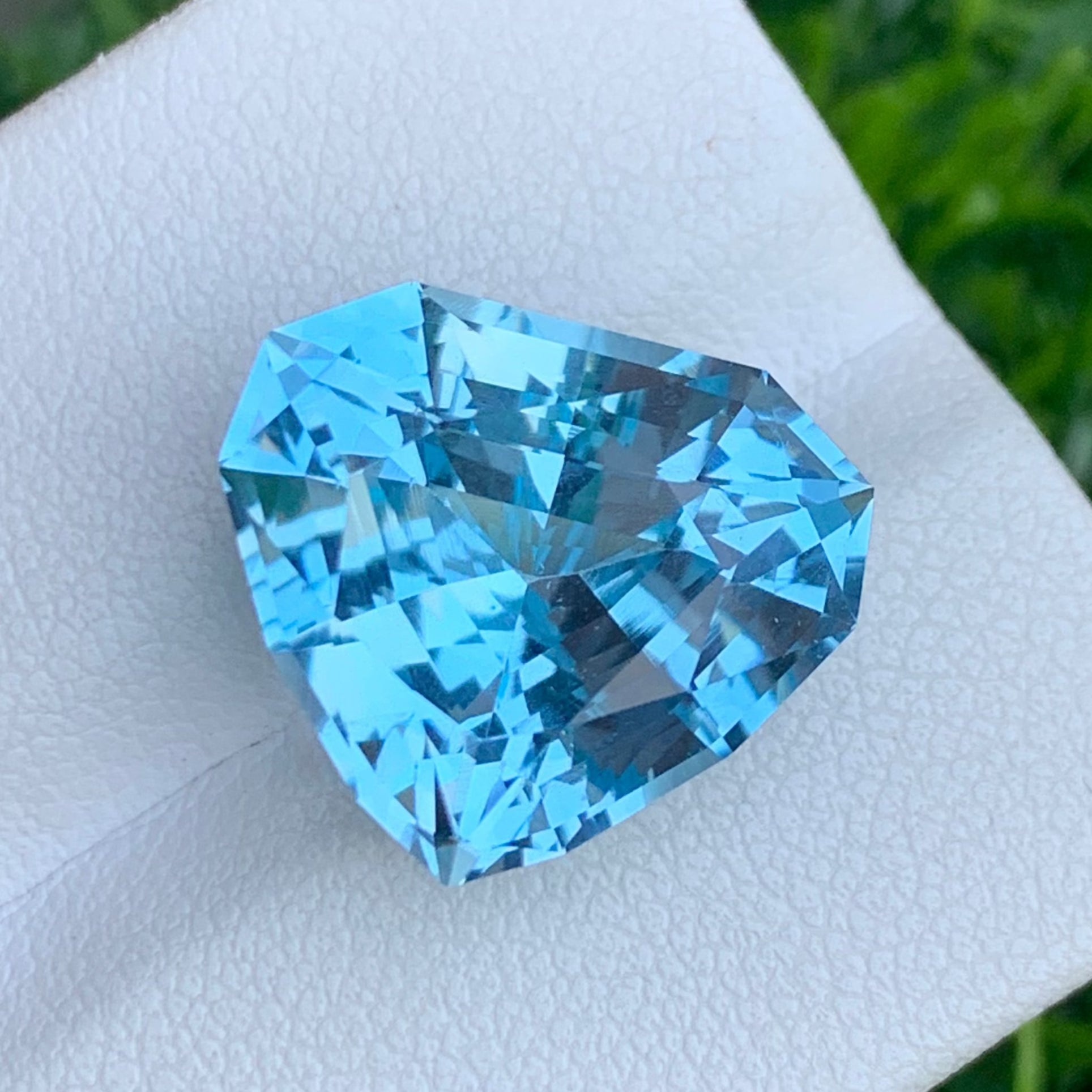 Loose Swiss blue topaz