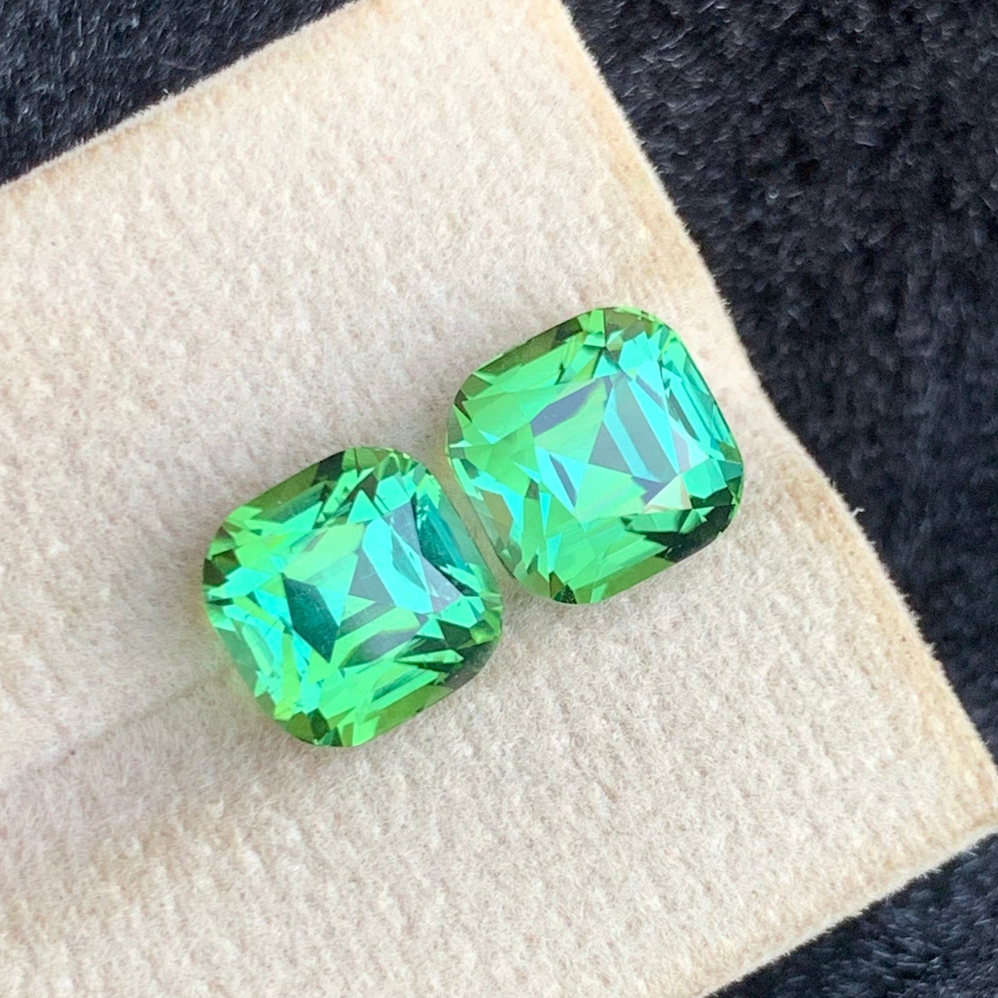 Bluish Green Tourmaline
Bluish Green Tourmaline pair
Bluish Green Tourmaline jewelry