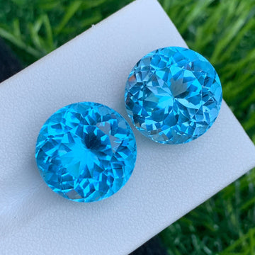 Loose blue topaz pair