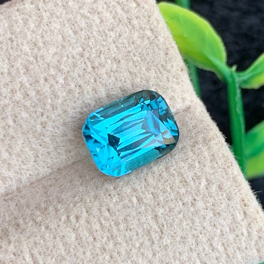 Neon Blue Tourmaline ring
Neon Blue Tourmaline pendant