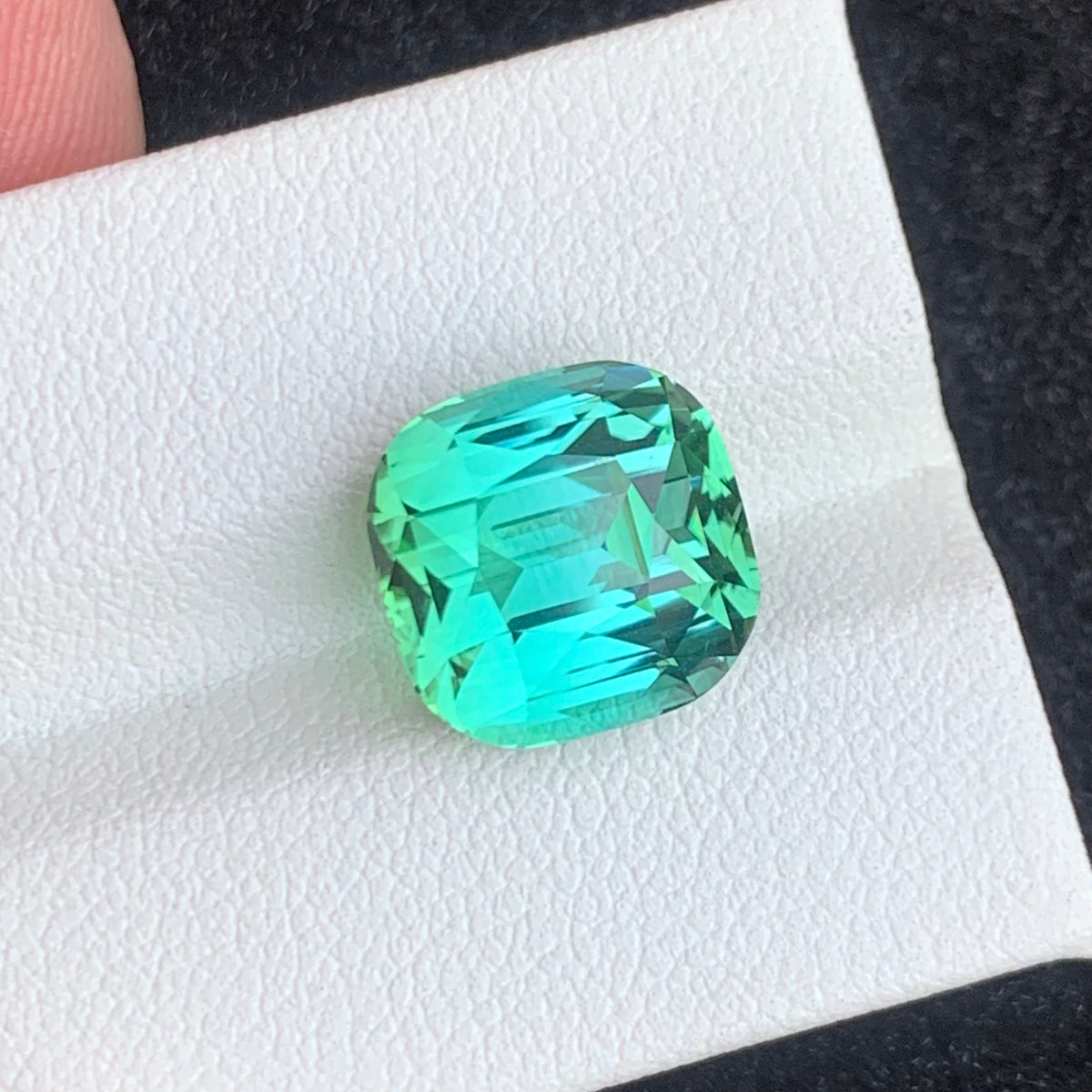 Seafoam Green Tourmaline stone
Seafoam Green Tourmaline jewelry