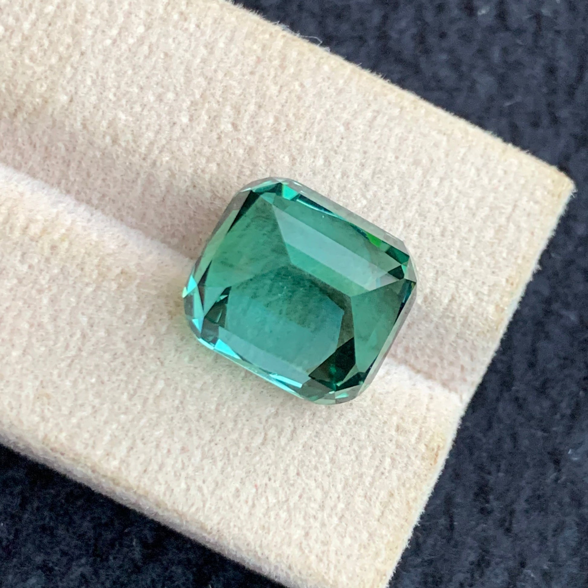 Bluish Green Tourmaline ring
Bluish Green Tourmaline necklace