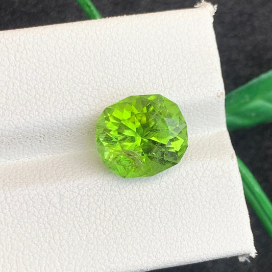 Green Peridot gemstone
Green Peridot jewelry