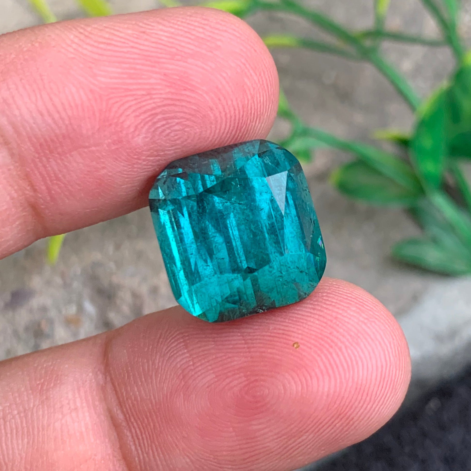 Lagoon Tourmaline ring
Lagoon Tourmaline pendant