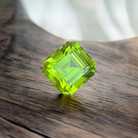 Natural Peridot Gemstone from Pakistan, Asscher Cut 3.20 Carats