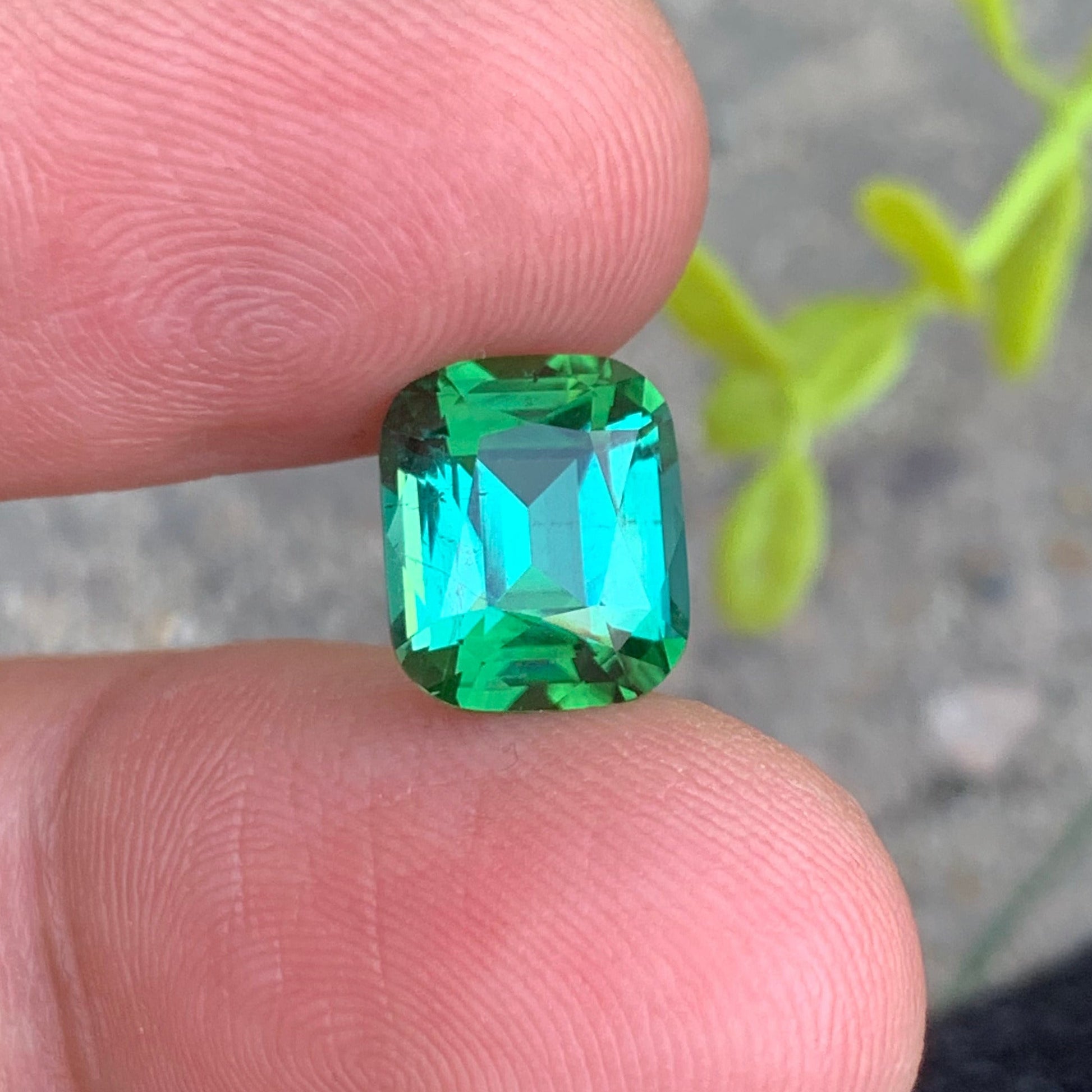 Bluish Green Tourmaline ring
Bluish Green Tourmaline pendant