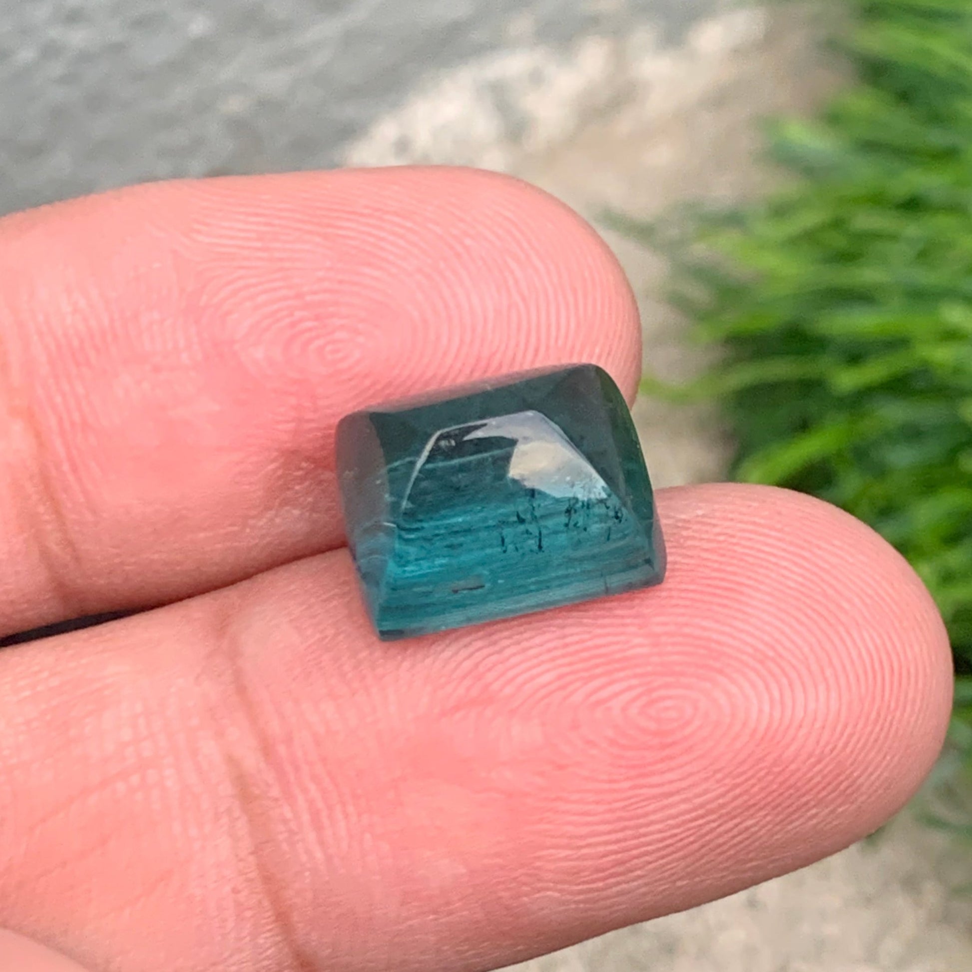 Tourmaline cabochon 