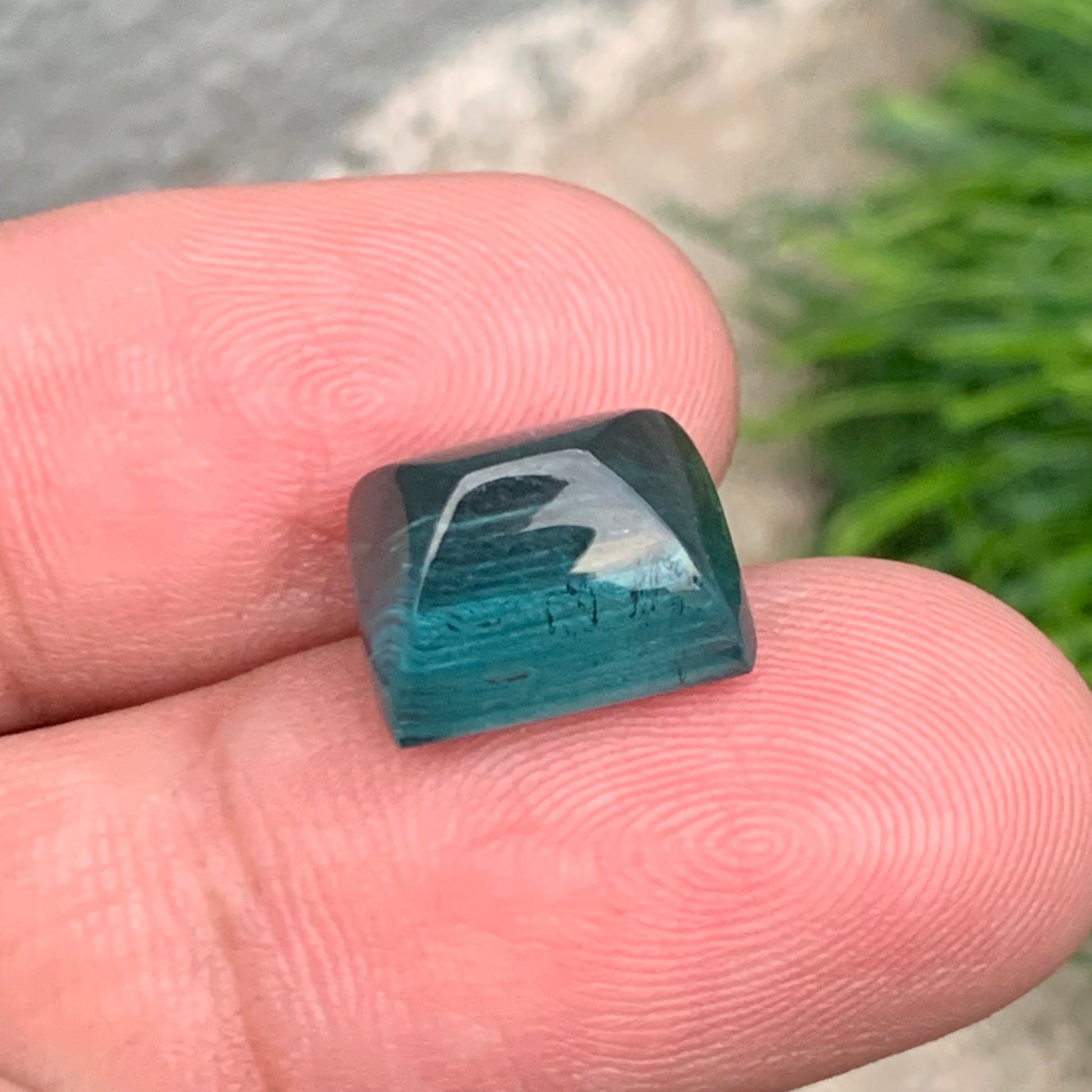 Blue Tourmaline cabochon 