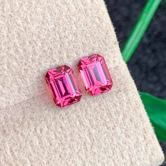 Pinkish Red Spinal Gemstone
Pinkish Red Spinal jewelry