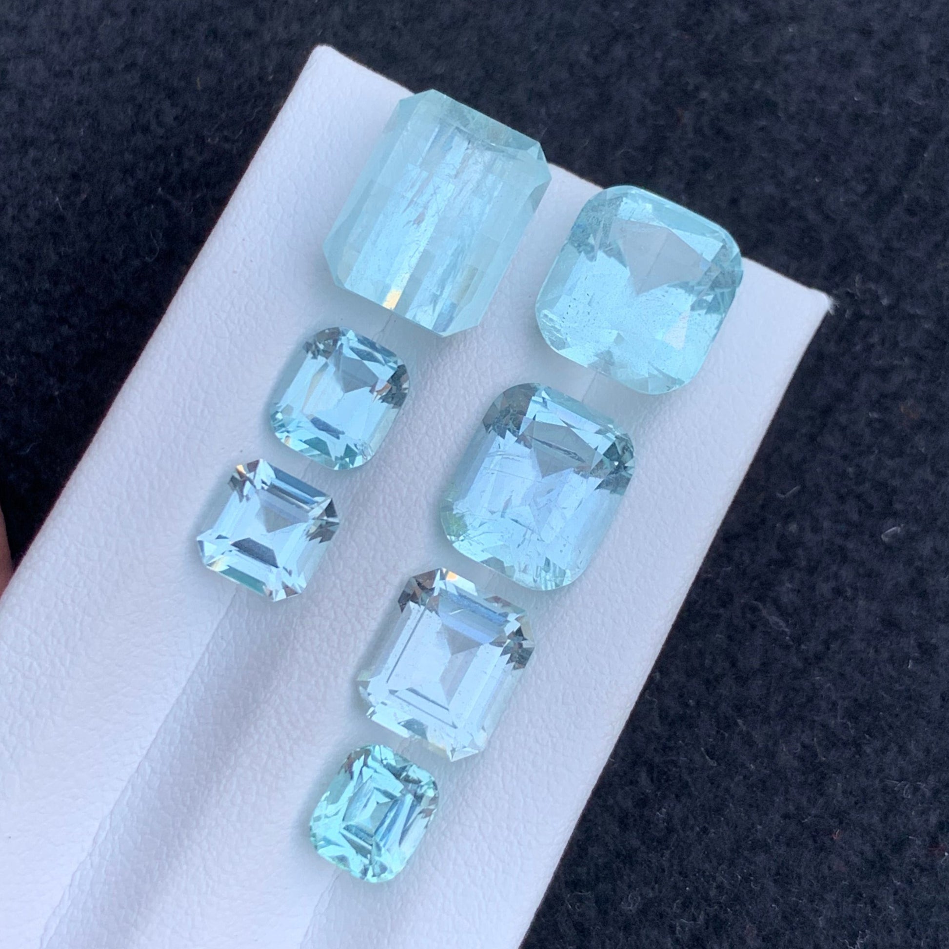 Aquamarine stone lot