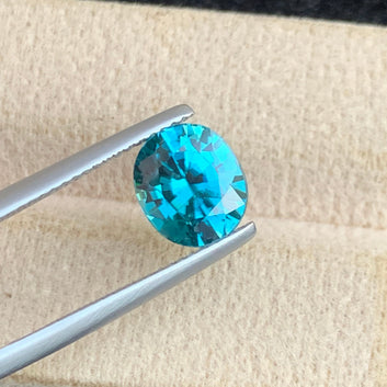 Blue Zircon ring
Blue Zircon pendant