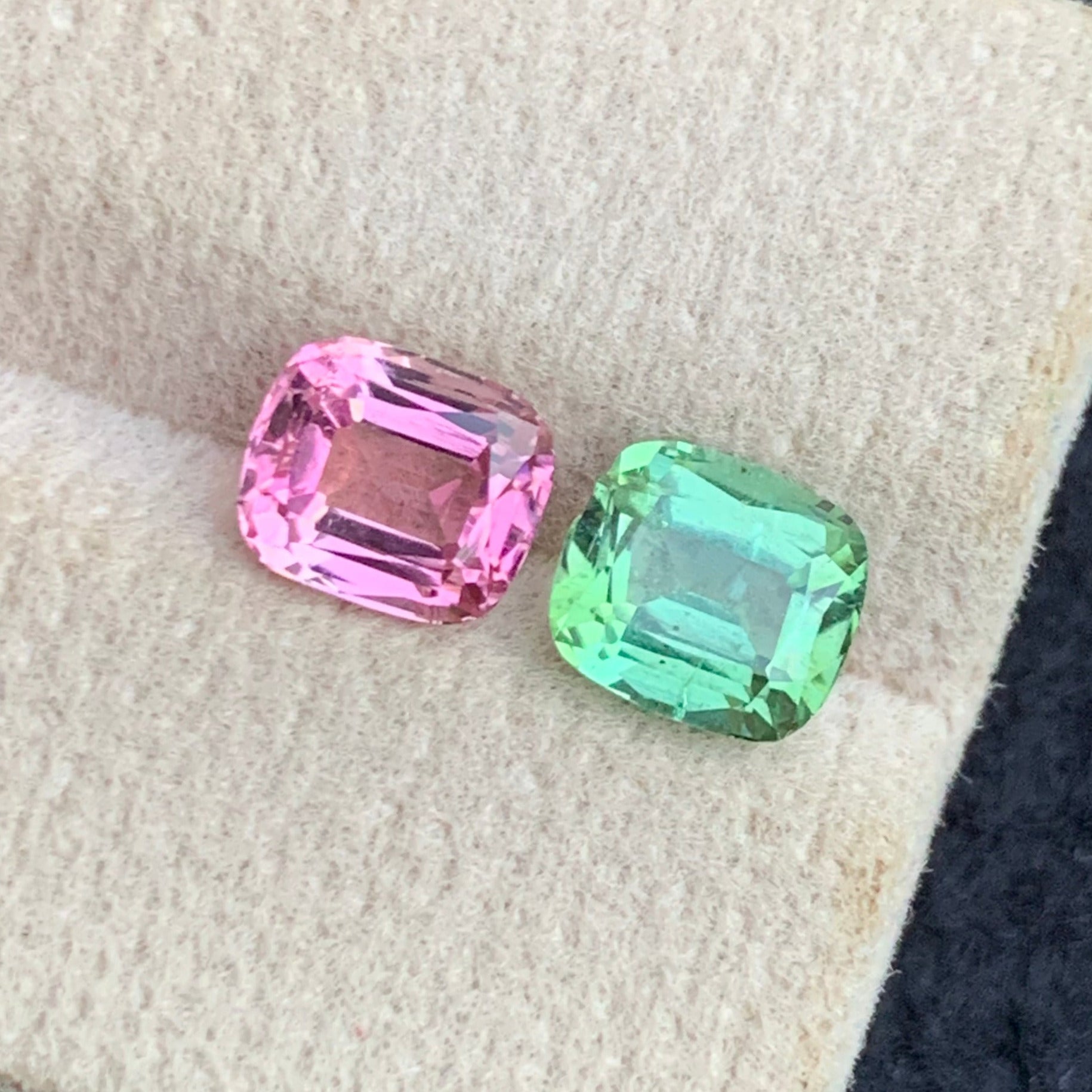 Reverse Tourmaline Pair earring
Reverse Tourmaline Pair necklace