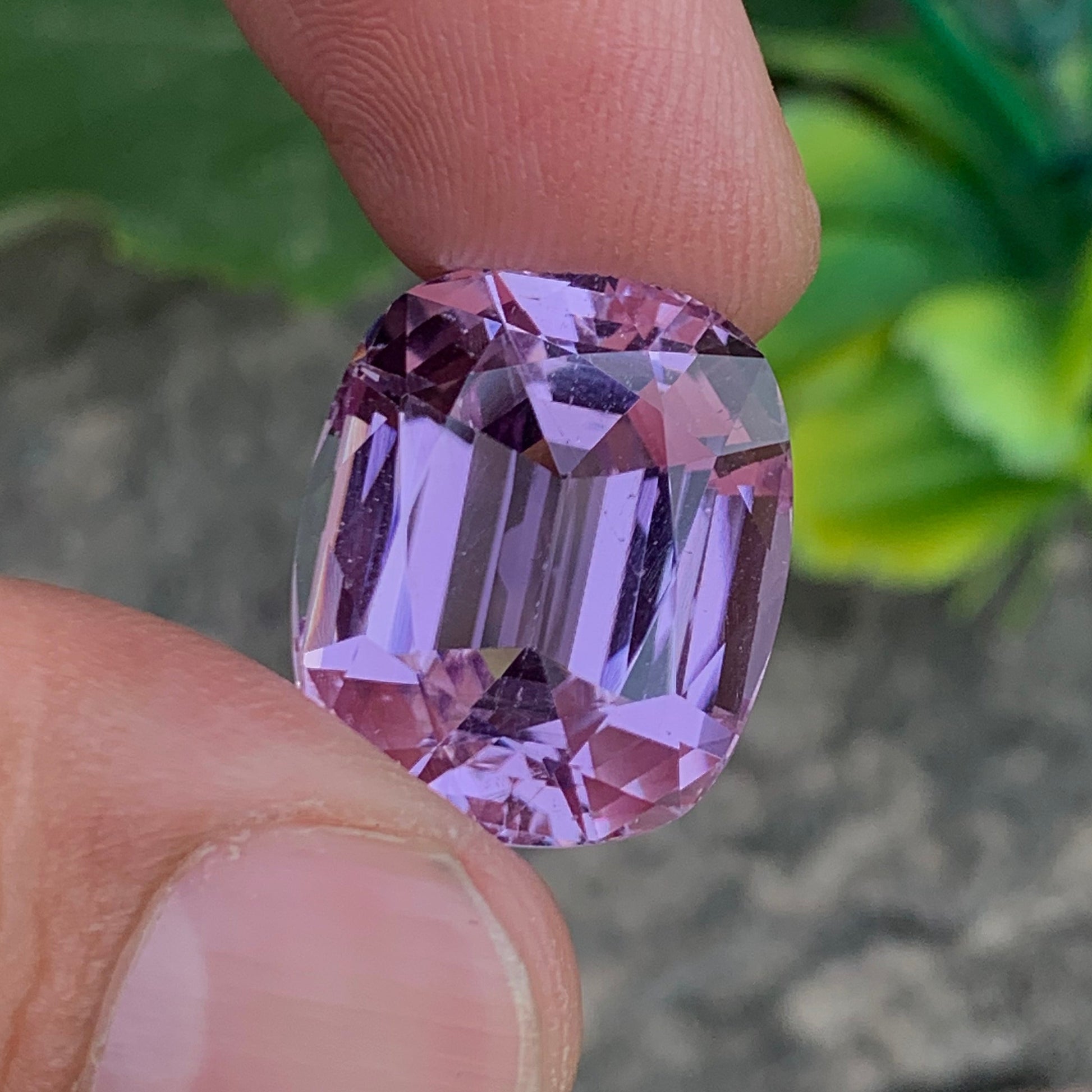 faceted pink kunzite