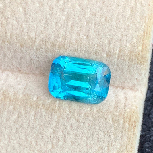 Neon Blue Tourmaline 
Neon Blue Tourmaline jewelry